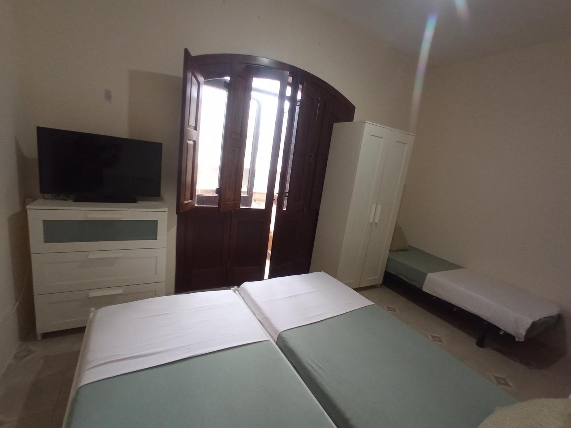 Cosy Bedroom Near University Gzira Bagian luar foto