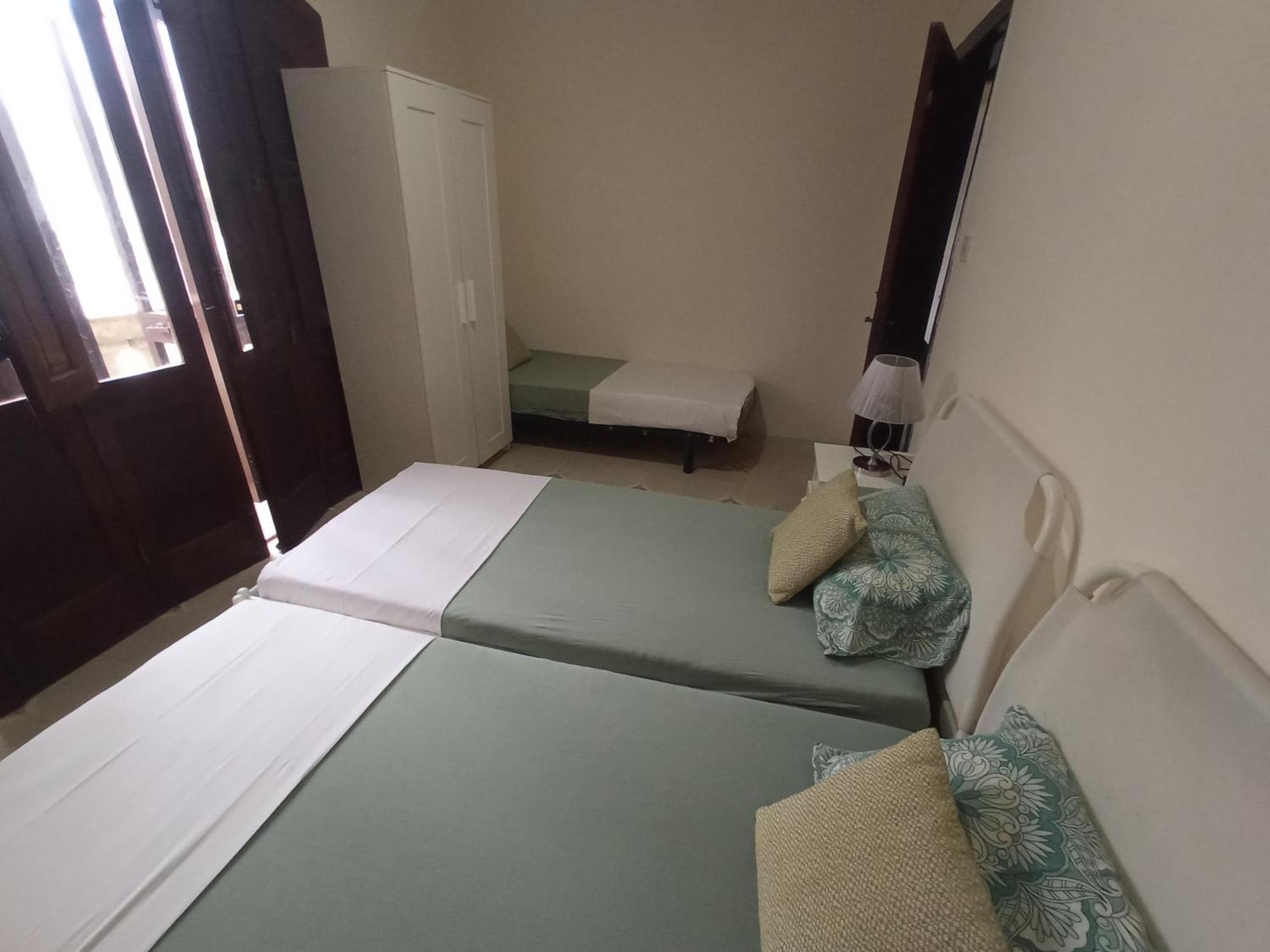 Cosy Bedroom Near University Gzira Bagian luar foto